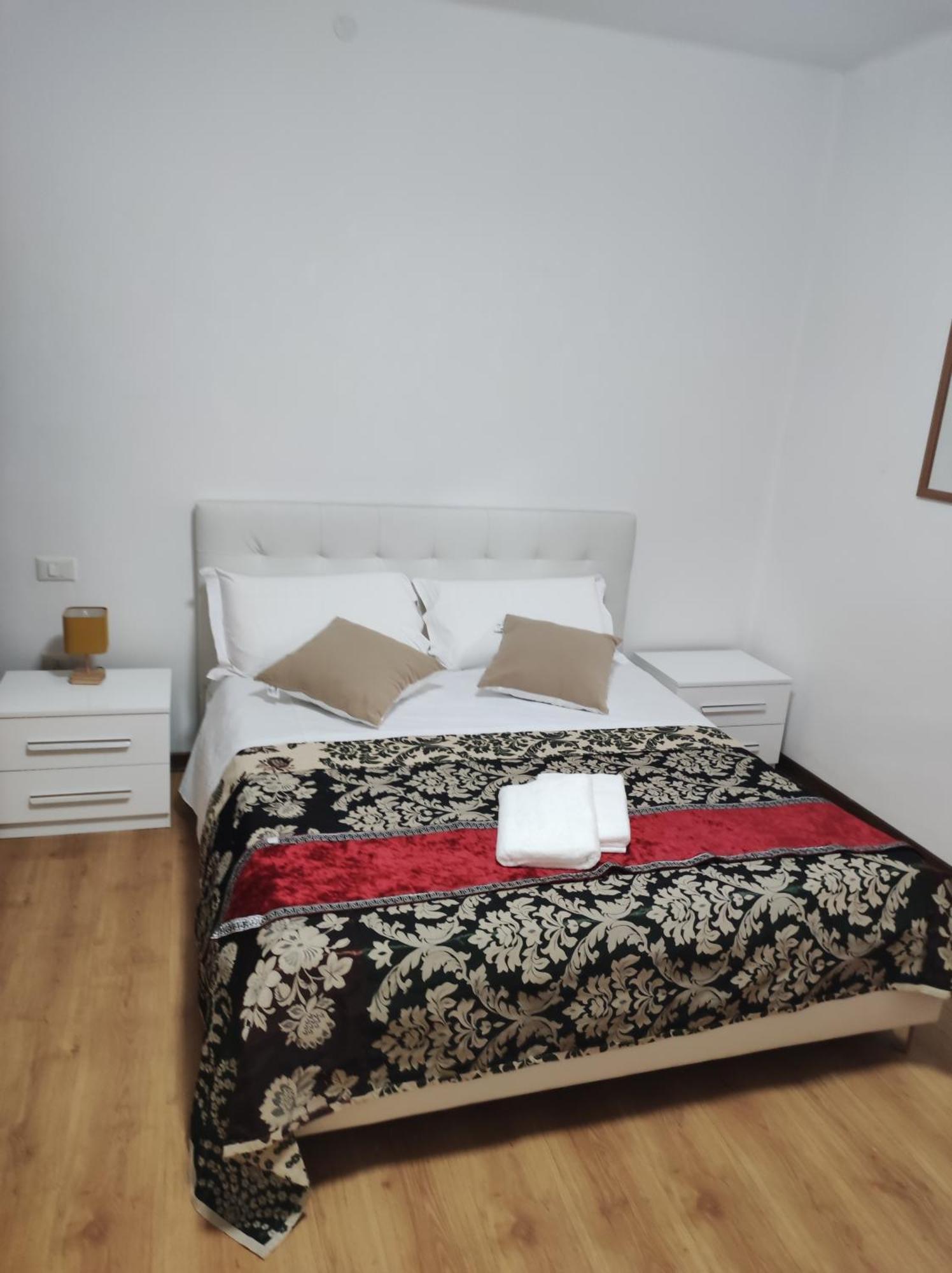 Abc Guest House Mestre Kültér fotó